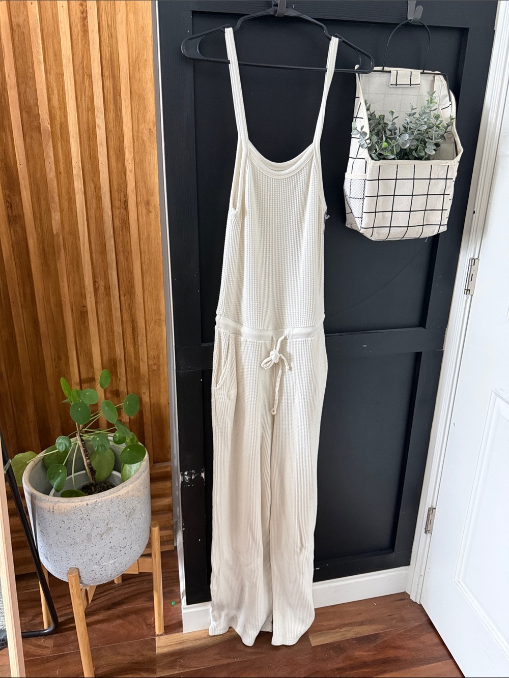 Set Active Cream Lounge Waffle Knit Cami Wide Leg Jumpsuit. XS - Picture 2 of 5